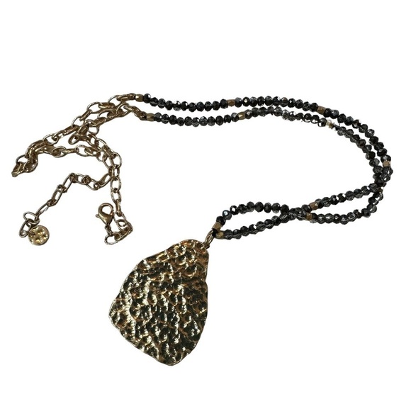 Beautiful Gold Tone Hammered Shimmer Pendant with Beaded Long Necklace - Picture 10 of 11